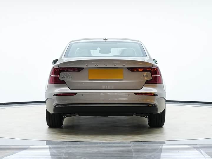 Volvo S60 2026 2026款 B4 智远豪华版