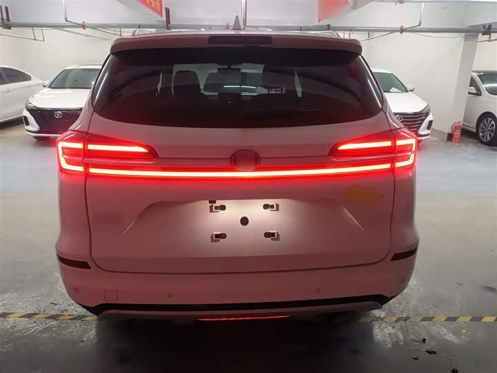 BYD Song 2021 2021款 经典版 1.5T 自动精英型