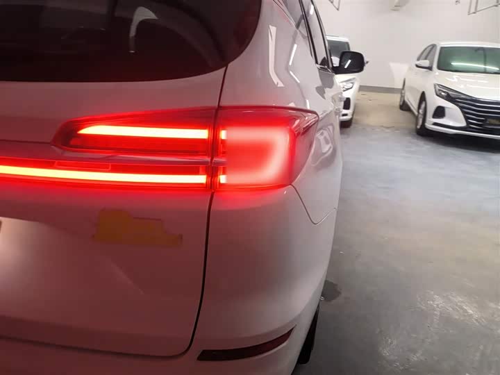 BYD Song 2021 2021款 经典版 1.5T 自动精英型