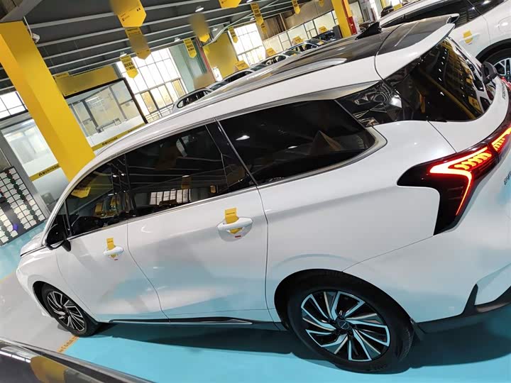 Dongfeng Forthing Yacht 2022 2022款 1.5T DCT逐浪版