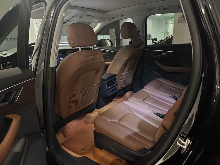 Audi Q7 2024 2024款 45 TFSI quattro S line运动型