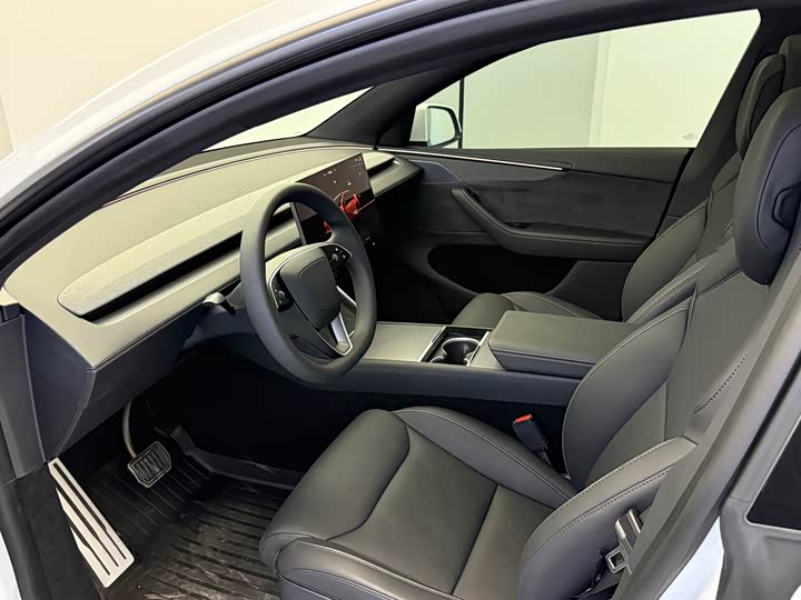 Tesla Model Y 2025 2025款 长续航全轮驱动版