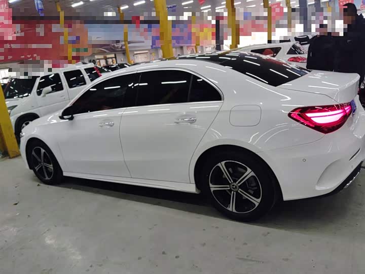 Mercedes-Benz A-Class 2025 2025款 A 200 L 时尚型