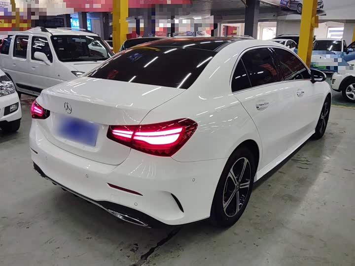 Mercedes-Benz A-Class 2025 2025款 A 200 L 时尚型