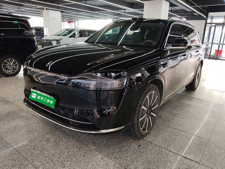 Aito M9 2025 2025款 增程 Ultra版 52kWh 6座版