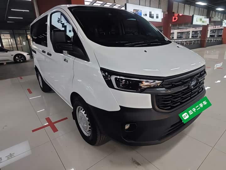 Ford Transit 2023 2023款 2.0T柴油手动多功能商用车短轴低顶5/6座