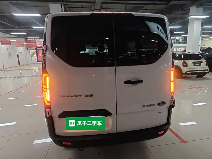Ford Transit 2023 2023款 2.0T柴油手动多功能商用车短轴低顶5/6座