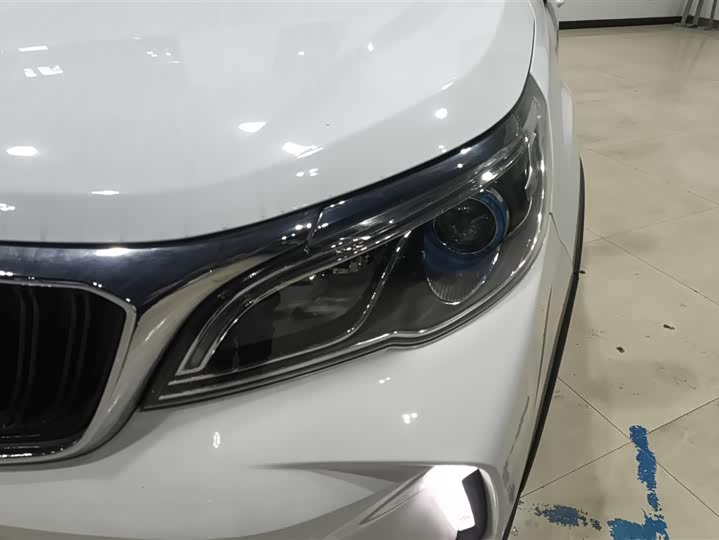 Geely Vision X3 2021 2021款 PRO 1.5L CVT尊贵型