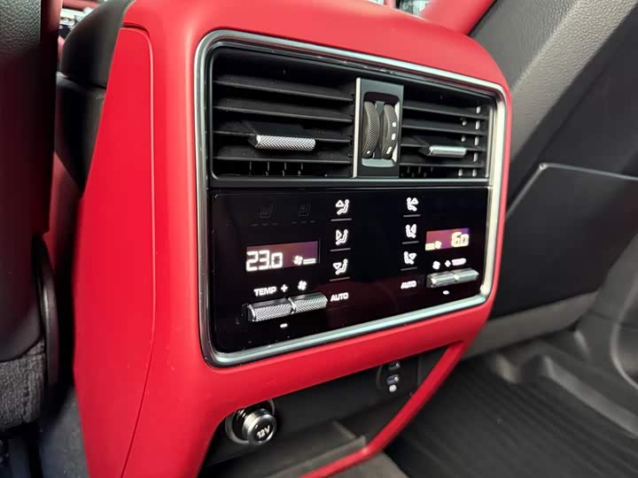 Porsche Cayenne Hybrid 2023 2023款 Cayenne E-Hybrid 2.0T