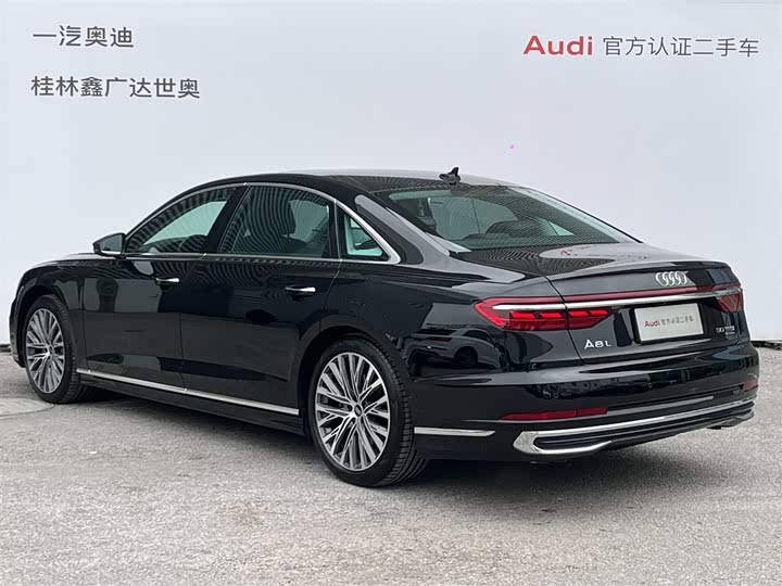Audi A8 2025 2025款 A8L 50 TFSI quattro 臻选型