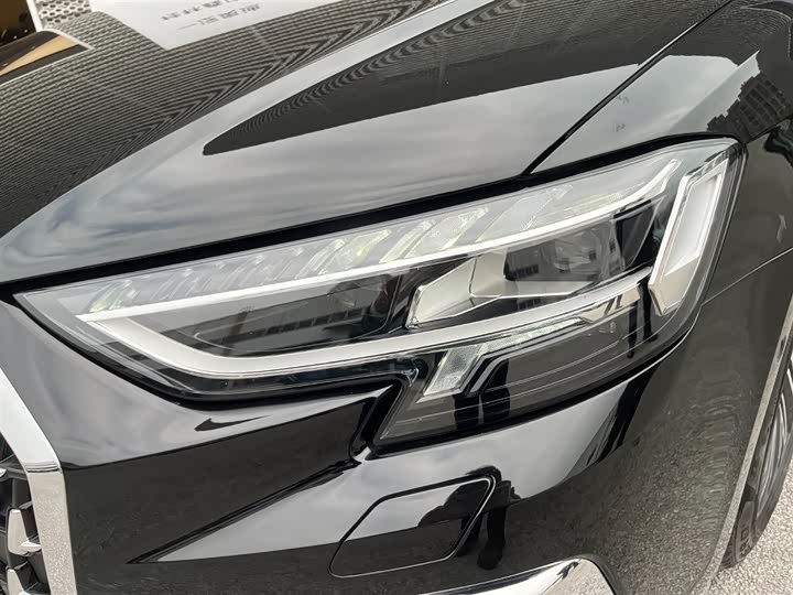 Audi A8 2025 2025款 A8L 50 TFSI quattro 臻选型