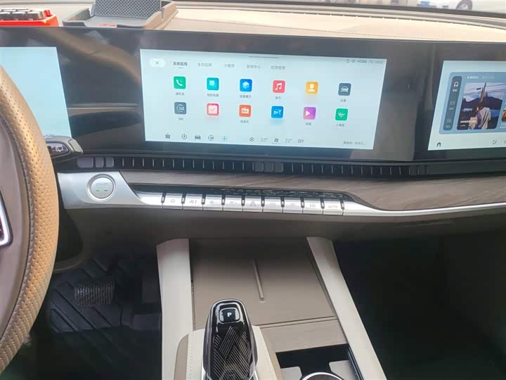 Roewe RX9 2023 2023款 2.0T 两驱优享版