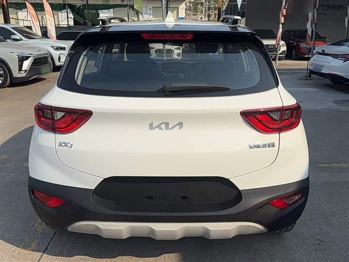 2021 Kia KX1