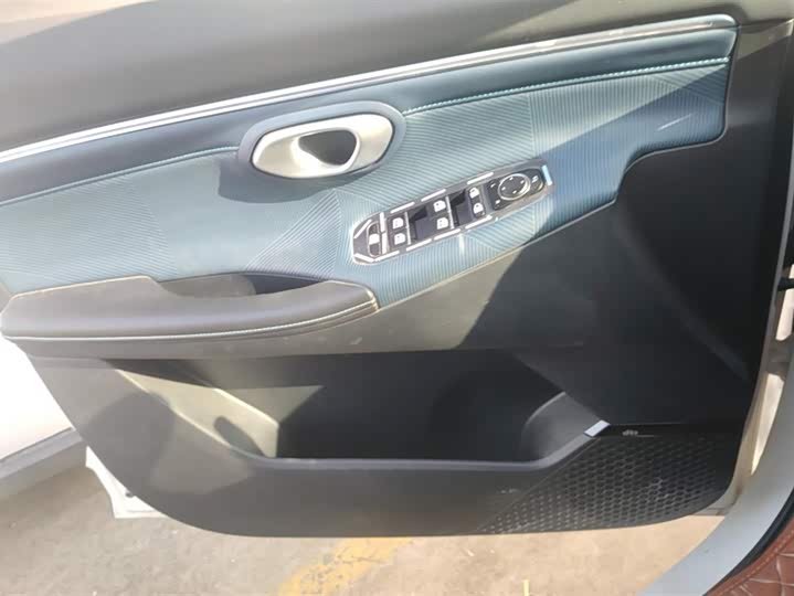 GAC Trumpchi GS3 2023 2023款 影速 270T 劲智版