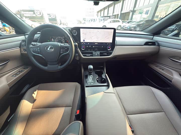 Lexus ES 2025 2025款 300h 臻享版