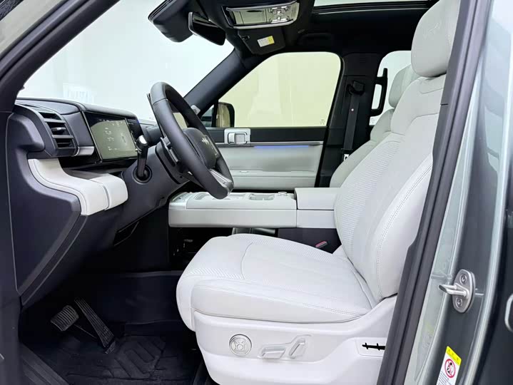 BYD FangChengBao Titanium 7 (Tai 7) 2025 2025款 190KM四驱Ultra版