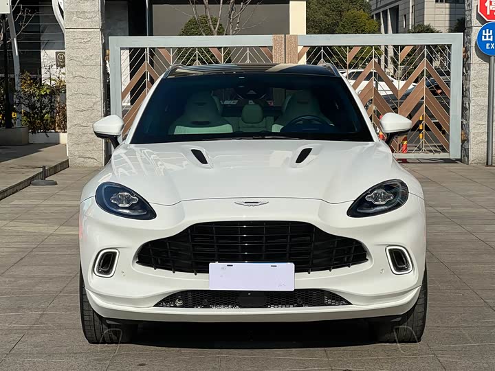 Aston Martin DBX 2023 2023款 3.0T STRAIGHT-SIX
