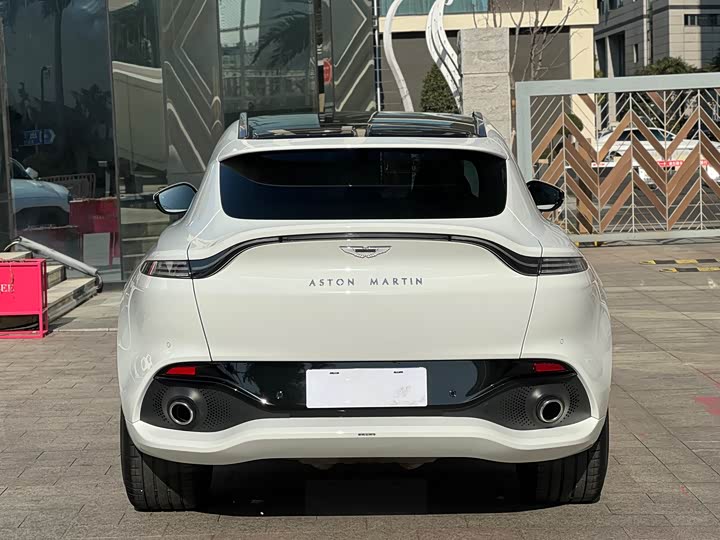 Aston Martin DBX 2023 2023款 3.0T STRAIGHT-SIX