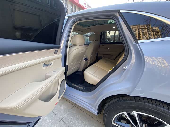 Aito M5 2025 2025款 纯电 Ultra 后驱版