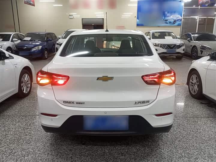 Chevrolet Onix (Cavalier) 2021 2021款 325T 自动欣悦版