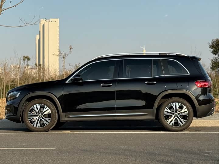 Mercedes-Benz GLB-Class 2025 2025款 GLB 220 动感型