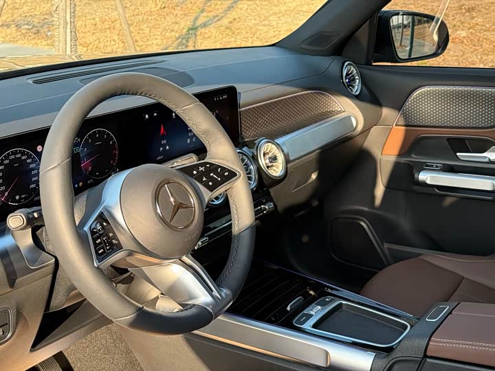 Mercedes-Benz GLB-Class 2025 2025款 GLB 220 动感型