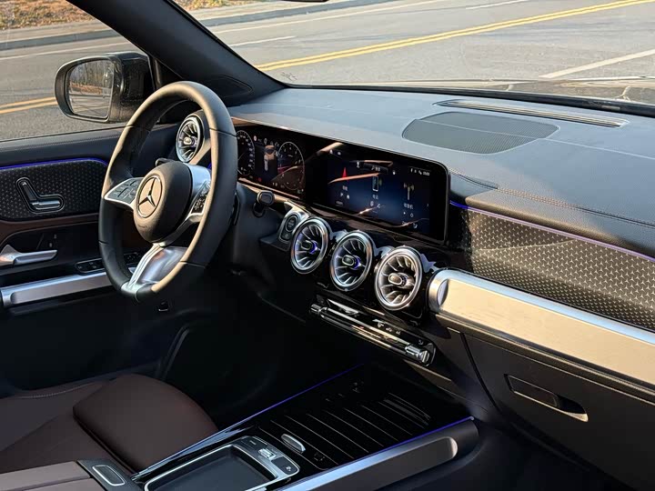 Mercedes-Benz GLB-Class 2025 2025款 GLB 220 动感型