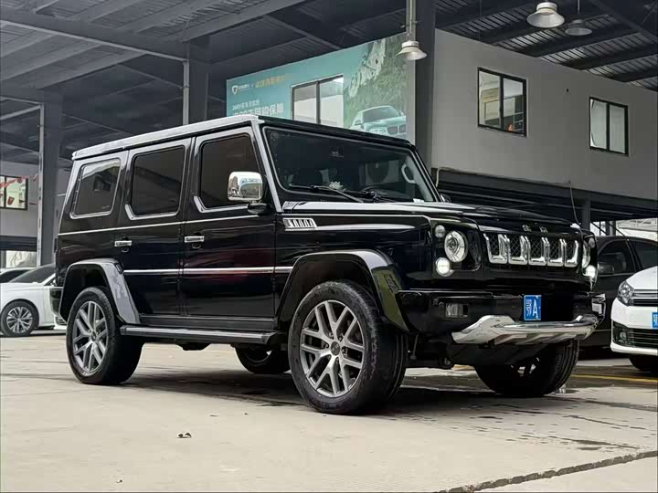 BAIC Beijing BJ80 2022 2022款 3.0T 自动荣耀版