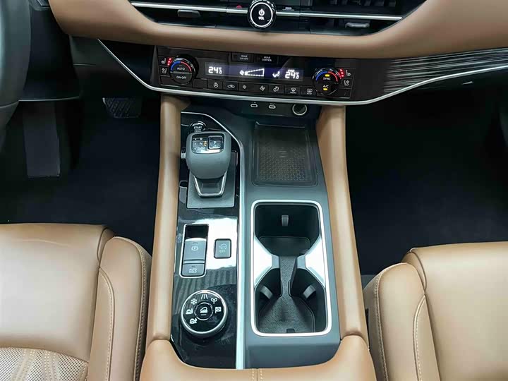 Nissan Pathfinder 2024 2024款 380VC-TURBO 四驱智尊版 6座