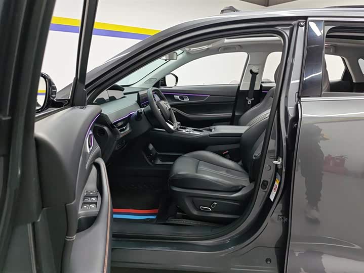 Changan UNI-K 2021 2021款 2.0T 豪华型