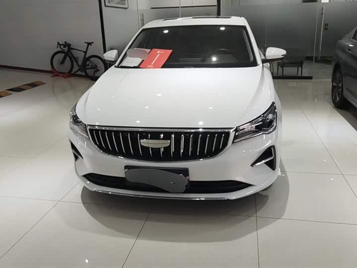Geely Emgrand 2025 2025款 第4代 1.5L CVT旗舰型