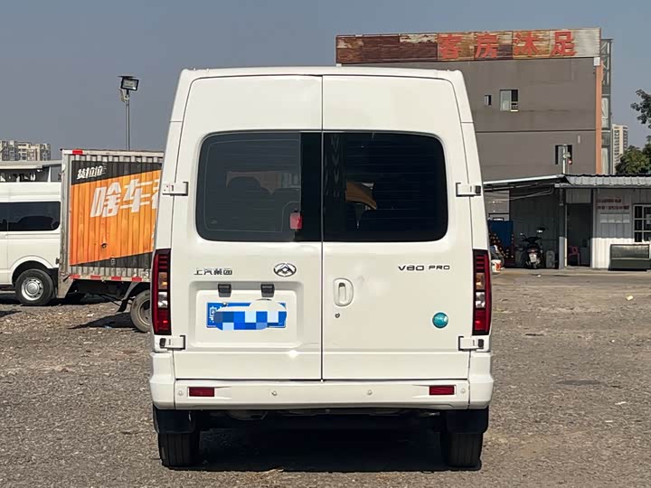 Maxus V80 2024 2024款 傲运通 6MT 长轴中顶147Ps 6/7/8/9座