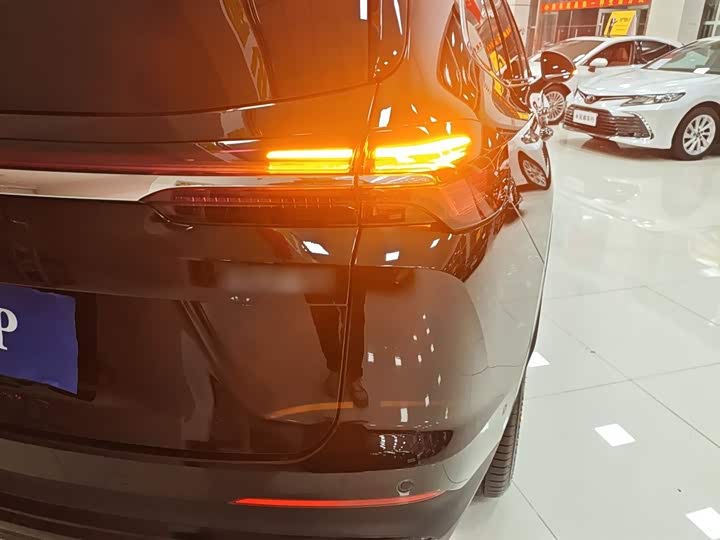 Buick Envision Plus 2025 2025款 昂科威Plus 28T 四驱白金版