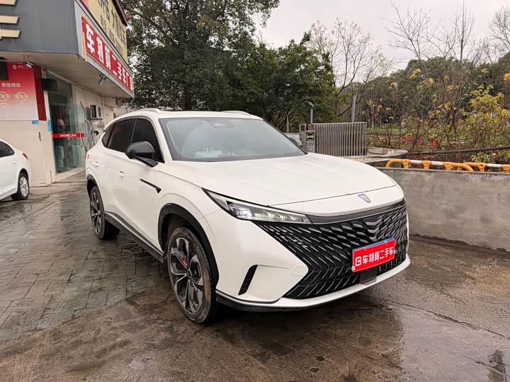 Roewe RX5 2023 2023款 1.5T 尊荣滑屏版