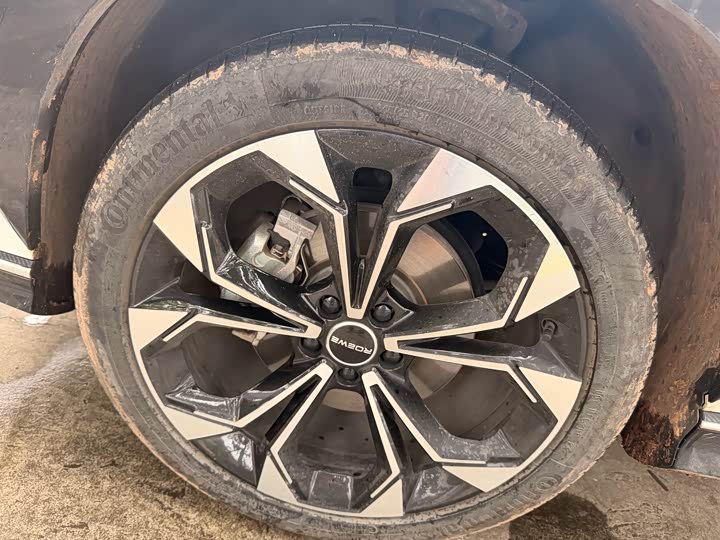 Roewe RX5 2023 2023款 1.5T 尊荣滑屏版