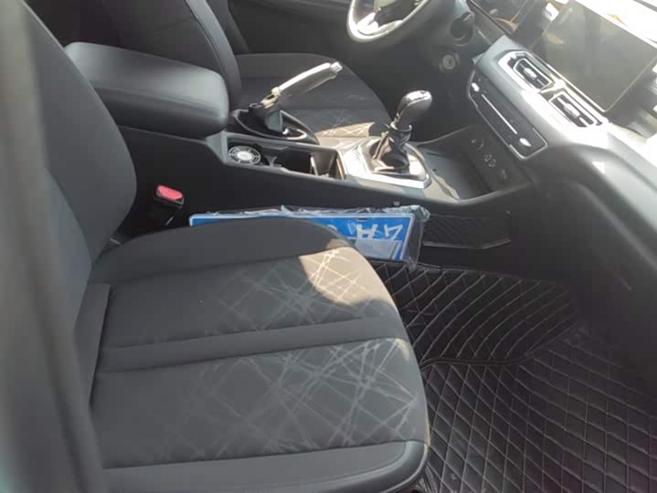 Great Wall King Kong Poer 2022 2022款 2.0T手动柴油四驱精英型长箱平箱GW4D20M