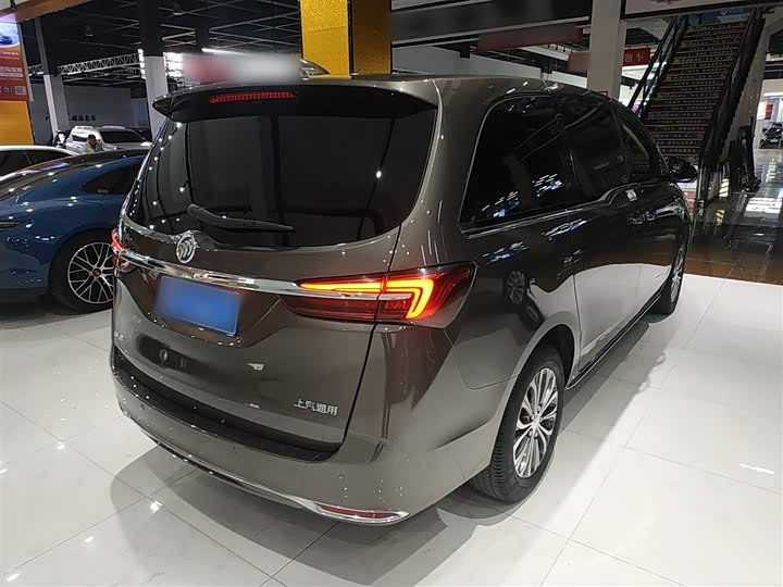Buick GL8 ES 2023 2023款 改款 陆上公务舱 豪华型