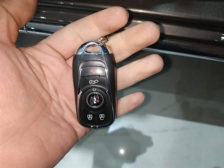 Buick GL8 ES 2023 2023款 改款 陆上公务舱 豪华型