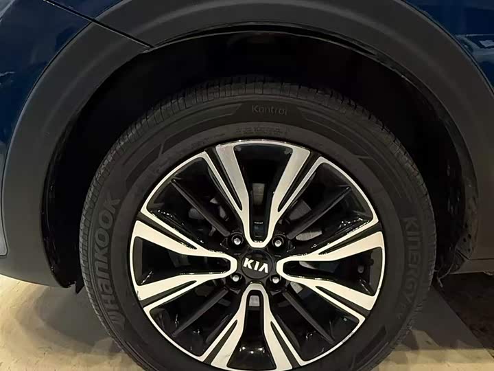 Kia KX1 2021 2021款 1.4L CVT天窗款