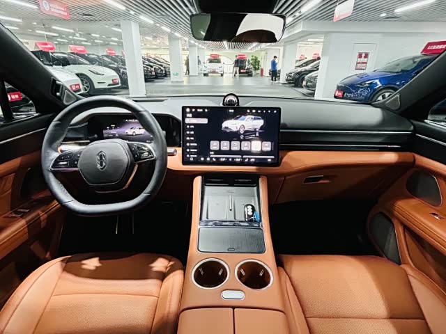 Aito M5 2025 2025款 增程 Ultra 四驱版