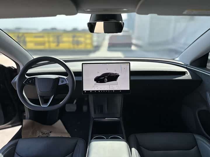 Tesla Model 3 2023 2023款 长续航全轮驱动版