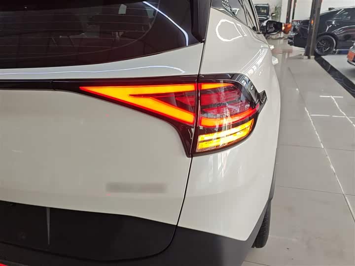 Kia Sportage 2023 2023款 1.5T 两驱尊贵版