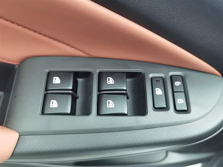 Changan Eado Plus 2025 2025款 PLUS 1.4T 双离合高能版