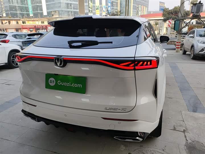 Changan UNI-Z 2025 2025款 1.5T 豪华型