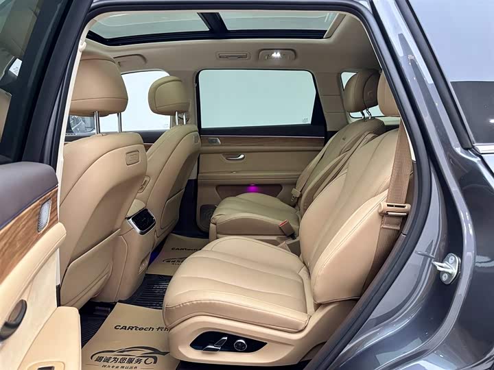 Aito M7 2024 2024款 1.5T 后驱Plus版 6座