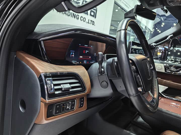 Lincoln Navigator 2022 2022款 3.5T 尊耀版