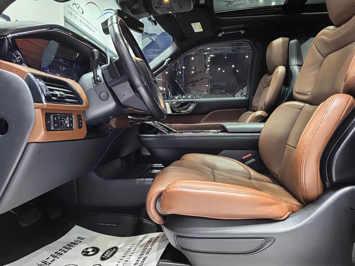 Lincoln Navigator 2022 2022款 3.5T 尊耀版