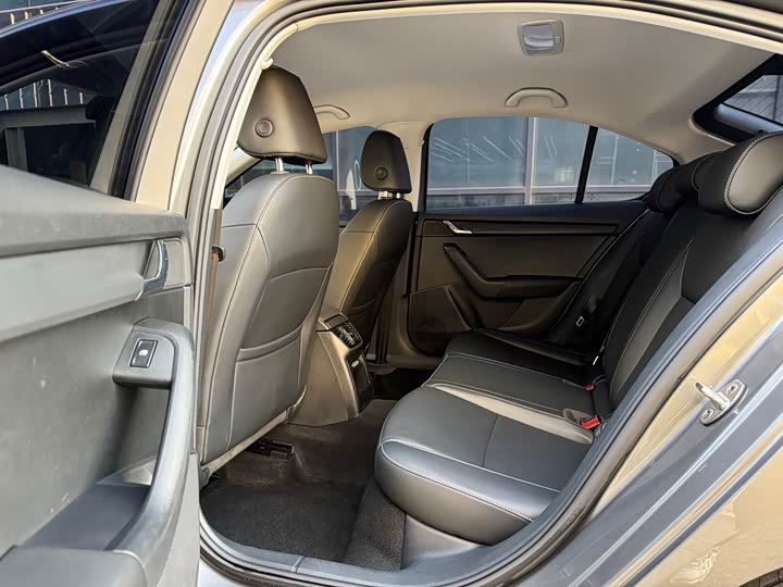 Skoda Octavia Pro 2022 2022款 1.5L 自动舒享版