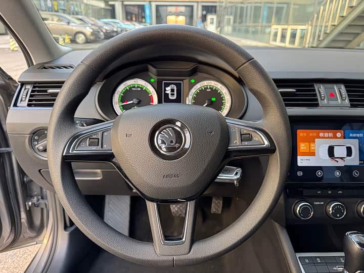 Skoda Octavia Pro 2022 2022款 1.5L 自动舒享版
