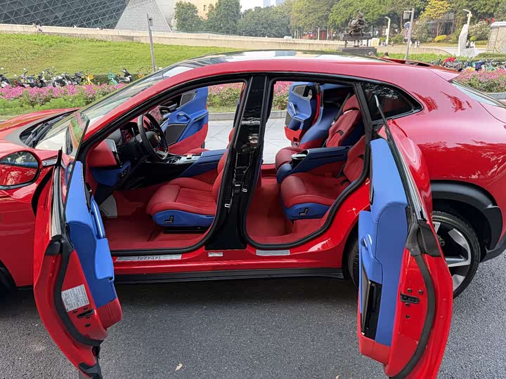 Ferrari Purosangue 2023 2023款 6.5L V12